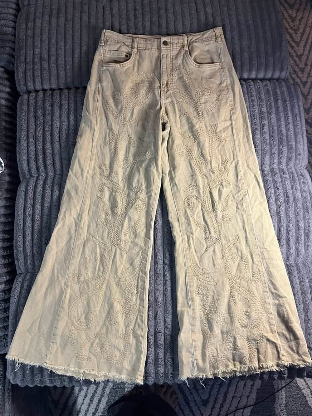 Pilcro Embroidered Wide Leg Jeans khaki sz 29